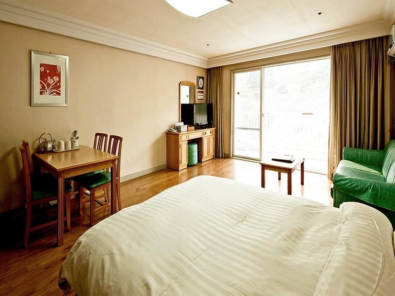 Daemyung Resort Vivaldi Park Chuncheon Bagian luar foto
